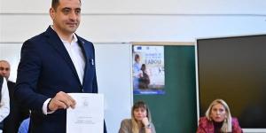 جورج سيميون يتصدر السباق الرئاسي في رومانيا بعد فرز 90% من الأصوات