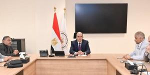 وزير الري يتابع خطة ملف التكيف مع التغيرات المناخية
