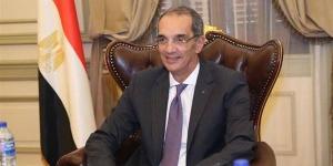 وزير الاتصالات يلتقى محافظ طوكيو لبحث التعاون بمجالات بناء القدرات الرقمية