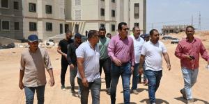 رئيس جهاز العاشر يتابع أعمال مشروع «الإسكان الأخضر» منخفض الدخل ويؤكد الالتزام بالجداول الزمنية وجودة التنفيذ