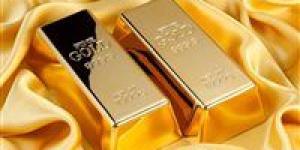 الذهب يستقر وسط تراجع الدولار والضبابية التجارية بين أمريكا والصين