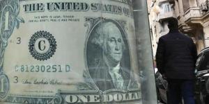 بورصة مصر.. الأسهم تتراجع بأكثر من 7% خلال دقائق والدولار يقفز فوق 50 جنيها.. ماذا يحدث؟