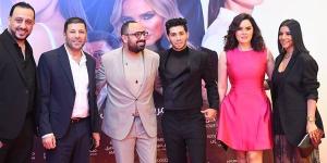 أبرزهم مينا مسعود وشيرين رضا.. نجوم الفن في العرض الخاص لفيلم في عز الظهر .. صور