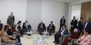 وزير التعليم العالي ومحافظ القليوبية ورئيس جامعة بنها في جولة بمجمع "العربي"