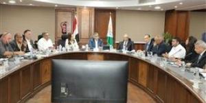 محافظ الجيزة يعقد اللقاء الأسبوعي لبحث شكاوى المواطنين