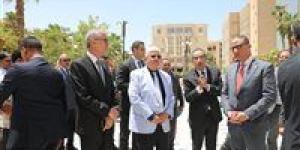 رئيس جامعة الفيوم: الجامعة الأهلية تمثل إضافة قوية لمنظومة الجامعات الأهلية