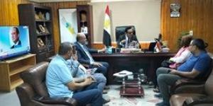 "دويدار" يعقد اجتماع مصغر لمناقشة الترتيبات النهائية للاحتفال باليوم العالمي للتبرع بالدم