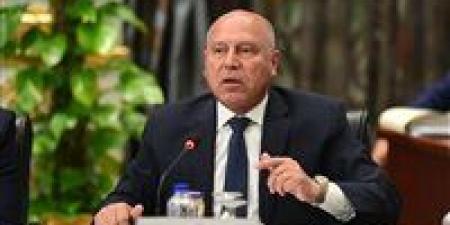 عاجل| "المصانع لم تُغلق".. كامل الوزير يوضح تفاصيل أزمة بـ"لبن"