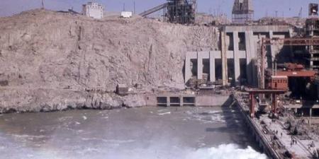 عمالقة مصر وسحرة الماء.. حكايات من خط المواجهة في مشروعات مصر القومية.. “البوابة نيوز” تنشر قصصا لعمال ملحمة بناء السد العالي