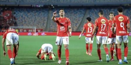الأهلي يقلب الطاولة ويتقدم على المصري 2-1 في شوط مثير
