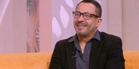 انسحاب مفاجئ لمحمد نجاتي من مقابلة تلفزيونية بسبب سؤال عن تصريحات إلهام شاهين