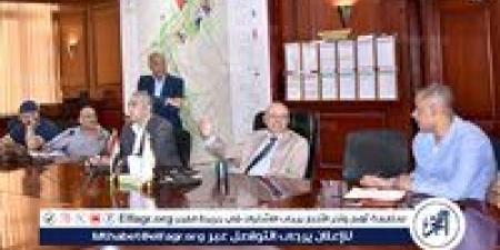محافظ الأقصر يستقبل وفد هيئة الأنفاق لبحث مشروع القطار الكهربائي السريع