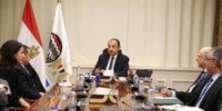 وزير قطاع الأعمال العام يلتقي وفدًا من "بريتش بتروليوم" لمتابعة خطوات إعادة تشغيل مصنع الأنود بالعين السخنة