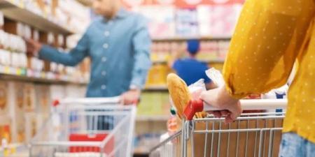 ضغوط الرسوم الجمركية الأمريكية تدفع شركات عالمية لرفع أسعار السلع عالميًا