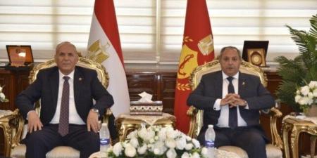 محافظ بورسعيد ورئيس هيئة قضايا الدولة يشهدان تكريم عدد من المستشارين