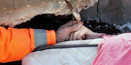 وفاة وإصابات في زلزال بسواحل تركيا