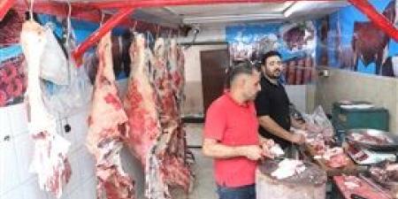 اقبال كبير من المواطنين على منافذ وزارة الزراعة لشراء لحوم عيد الأضحى