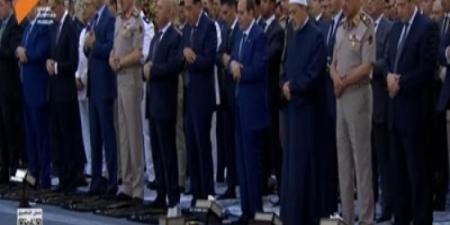 الرئيس السيسي يؤدي صلاة عيد الأضحى في مسجد مصر الكبير بالعاصمة الإدارية
