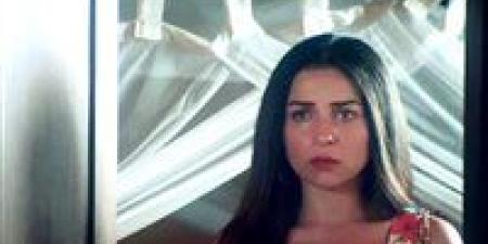 شاهد.. إطلالة ساحرة للفنانة مي عز الدين