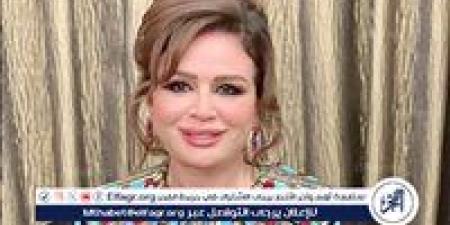إلهام شاهين توثق رحلتها من مطار البصرة وتؤكد: "لم نكن في خطر.. فقط تأثرنا بإغلاق المجال الجوي"