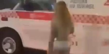 خرجت من بيتها "عـ.ارية".. إسرائيلية تتجول فى شوارع تل أبيب هرباً من صواريخ إيران