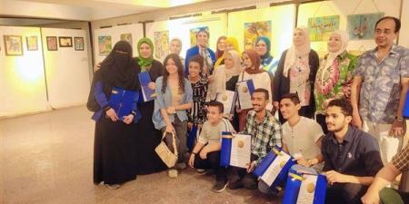 قصور الثقافة تفتتح معرض "تجربة شخصية" بالمنيا ضمن مشروع المعارض الطوافة.. صور