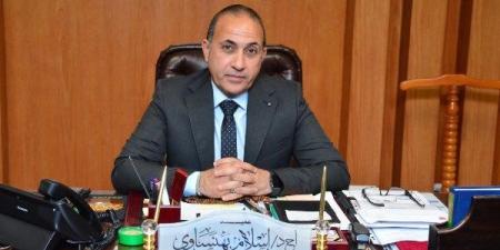 رئيس مدينة بورفؤاد يهنىء الطالبة ملك أحمد  لحصولها على المركز الأول بالمحافظة في الشهادة الإعدادية