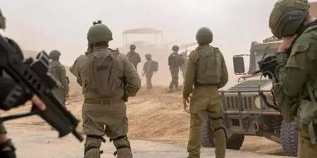 عقب اقتحام منازلهم وتفتيشها.. الاحتلال الإسرائيلي يعتقل 16 فلسطينيا من الخليل
