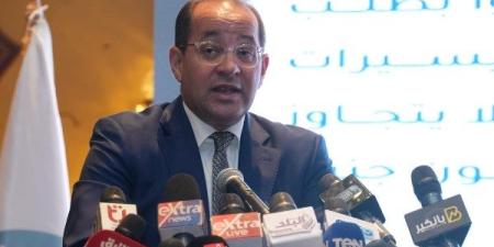 وزير المالية للعاملين بالضرائب: الشراكة مع المجتمع الضريبى "أمانة فى رقبتكم"