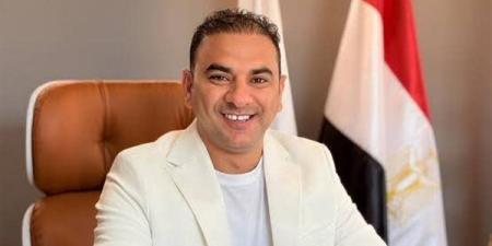 الشهرة لا تعني الاحتراف.. ظاهرة "مصطفى فايد القبطان" في سوق تجارة السيارات
