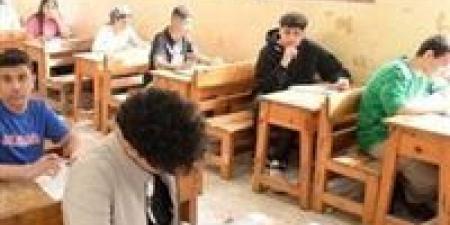 دخول جسم غريب في أذن طالب ثانوي أثناء تأديته الامتحان بالفيوم
