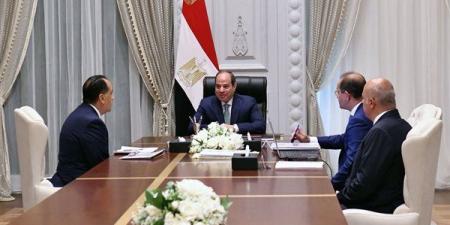 السيسي يوجه باتخاذ كل الاحتياطات المالية ...