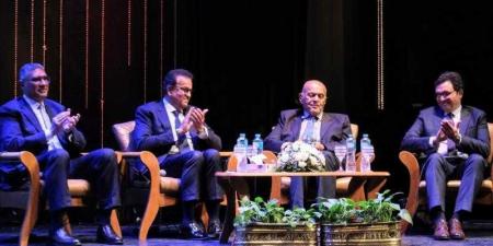 وزارة الثقافة تحتفي بالجراح المصري العالمي الدكتور مجدي يعقوب ووزير الثقافة يعلن عن تفاصيل تمثاله