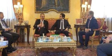 وزير الاتصالات يبحث مع مسئولى كبرى الشركات التكنولوجية العالمية فرص التوسع في استثماراتها فى مصر والتعاون في مجال بناء القدرات الرقمية