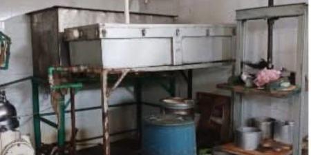 ضبط وإعدام كميات كبيرة من الألبان والجبن غير صالحة للاستهلاك بالبحيرة