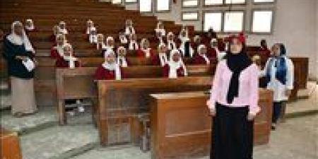 جامعة حلوان: (600) تيشيرت من إنتاج طالبات "اقتصاد منزلي" لبرنامج التربية الوطنية
