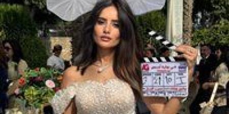 من أعمال يانجو بلاي.. تفاصيل مسلسل ورد وشوكولاتة بطولة محمد فراج وزينة