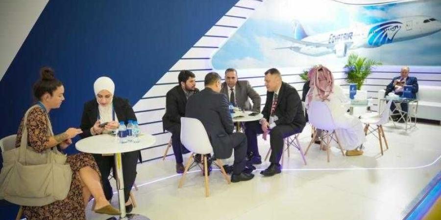 حضور مميز لمصر للطيران، إتفاقات جديدة وإقبال ملحوظ علي جناحها خلال الدورة 32 لسوق السفر العربي ATM