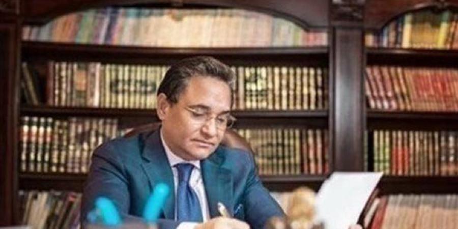 عبد الرحيم علي ينعى اللواء نبيل شرف