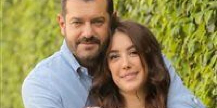 بكلمات رومانسية.. عمرو يوسف يهنئ كندة علوش بتكريمها في مهرجان أسوان