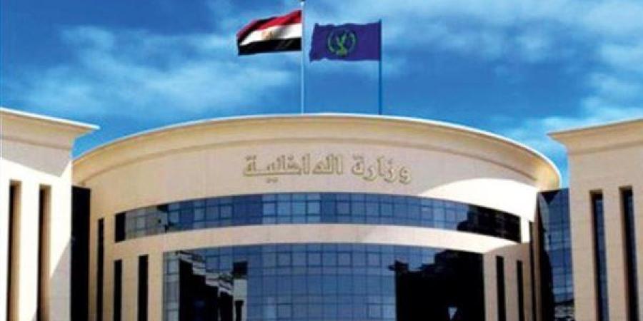 شمعة مشتعلة وراء الحادث.. تقرير المعمل الجنائي يكشف سبب حريق كنيسة مارجرجس بقفط