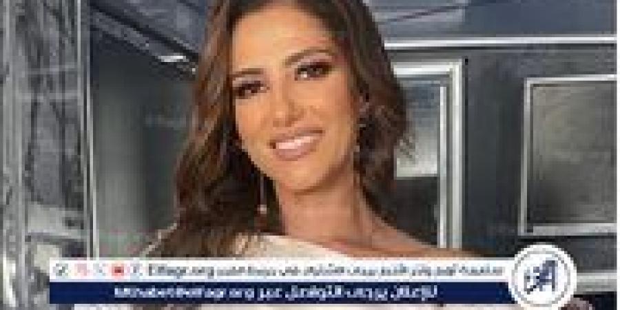 حنان مطاوع تبهر جمهورها بإطلالة بيضاء