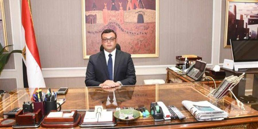 وزير الإسكان يتابع آخر المستجدات في مشروع «ديارنا» بمدينة بدر