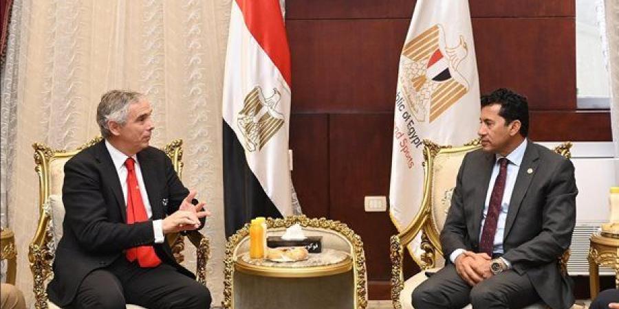 وزير الرياضة يشهد المؤتمر الصحفي للإعلان عن ...