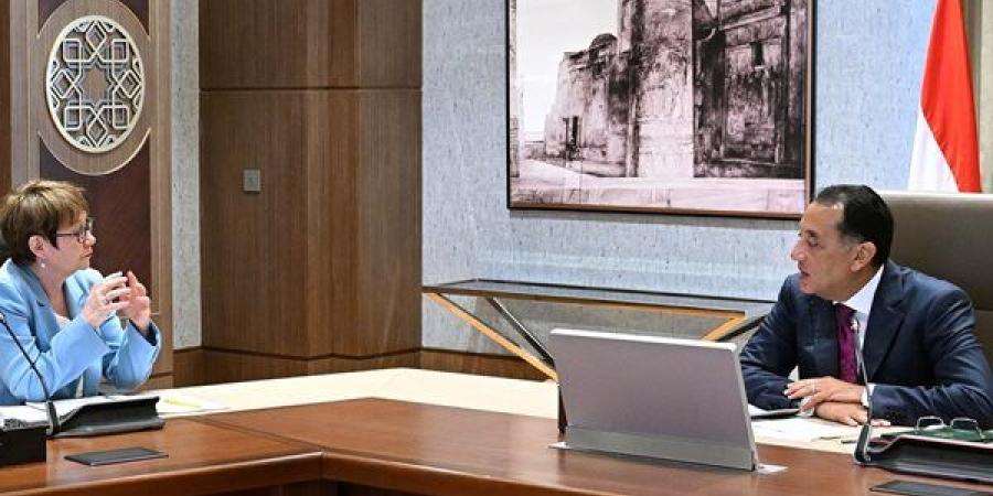 رئيس الوزراء يلتقي رئيسة البنك الأوروبي لإعادة الإعمار والتنمية لبحث دعم الاقتصاد المصري