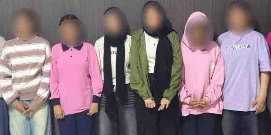 القبض على 8 فتيات تعدين علي زمليتهن بالعاشر من رمضان