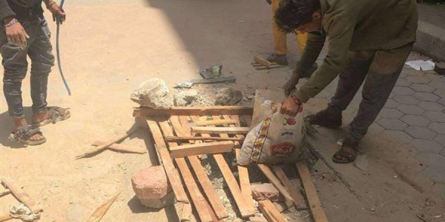 أهالي إمبابة يستغيثون بالمسؤولين: البالوعات المكشوفة تهدد حياتنا