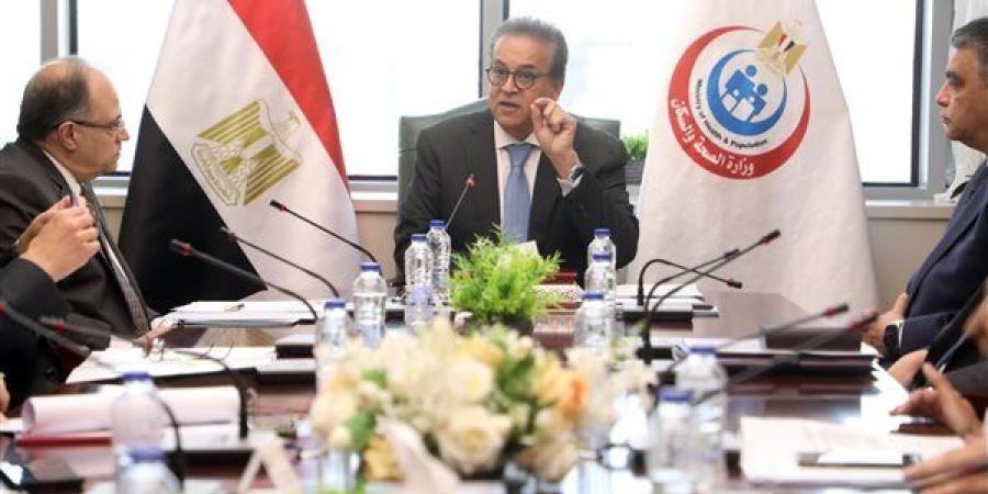 نائب رئيس مجلس الوزراء يعقد اجتماعًا لمناقشة الموارد المالية لصندوق مواجهة الطوارئ الطبية