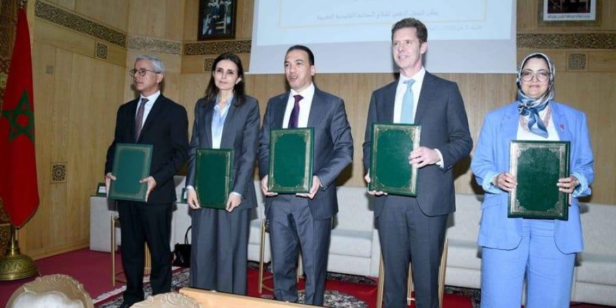 السعدي يوقّع مذكرة تفاهم لإنشاء متجر إلكتروني للصناعة التقليدية