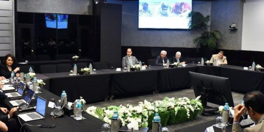 هيئة الاستثمار تبحث سبل دعم الشركات المصرية للمشاركة بمناقصات الفاو
